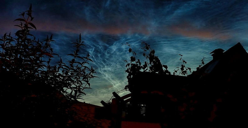 leuchtende Nachwolken am 21062019_2.jpg